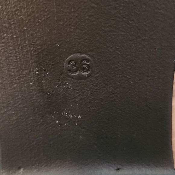 This is our other line size 36 block heel sandal - Picture 5 of 5